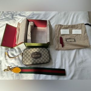 Gucci Neo Vintage GG Supreme Messenger Bag